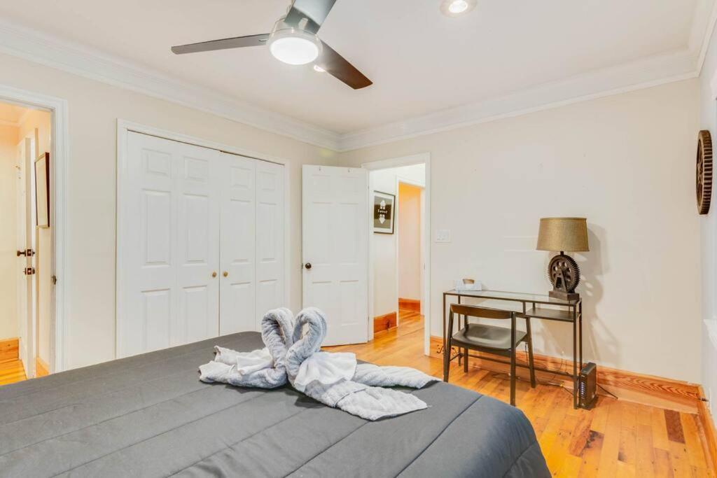 Stunning Atl 5Bdr Home Near Cdc Emory Sleeps 12 Atlanta Eksteriør bilde